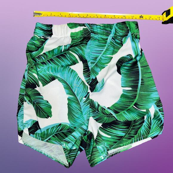 Size XS Green Tropical Print Vacay Leaf 2 Piece Strapless Bandeau Shorts Set - Picture 6 of 7